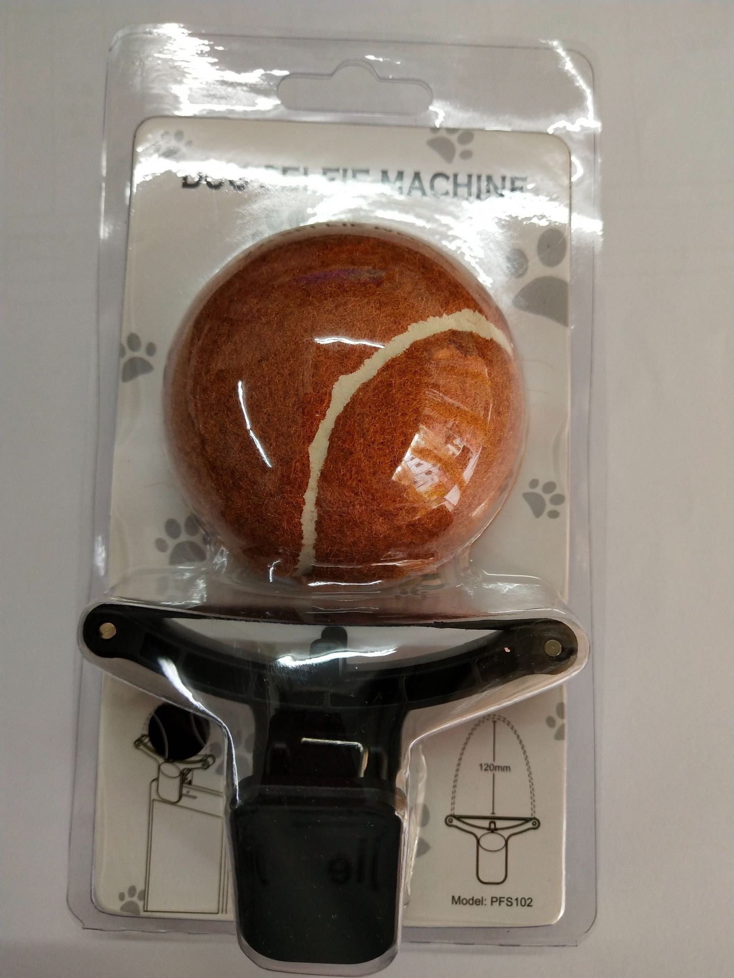 Pet Selfie Clip - Funny Tennis Ball Phone Attachment for Dog & Cat Photos